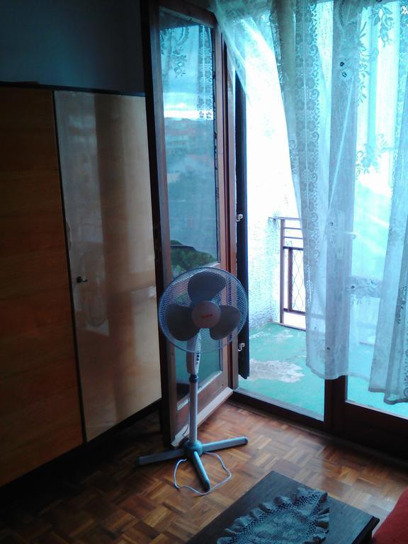 Green Quiet Apartments โวดีเซ ภายนอก รูปภาพ